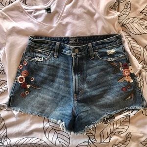 Abercrombie Annie High Rise Embroidered Shorts